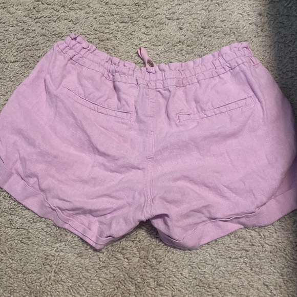 Old Navy pink shorts - Picture 2 of 3